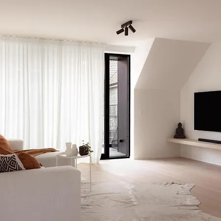 Apartment Sunny Duplex Penthouse, Close To Beach, Parking