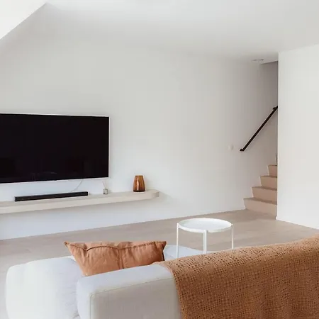 Apartmán Sunny Duplex Penthouse, Close To Beach, Parking